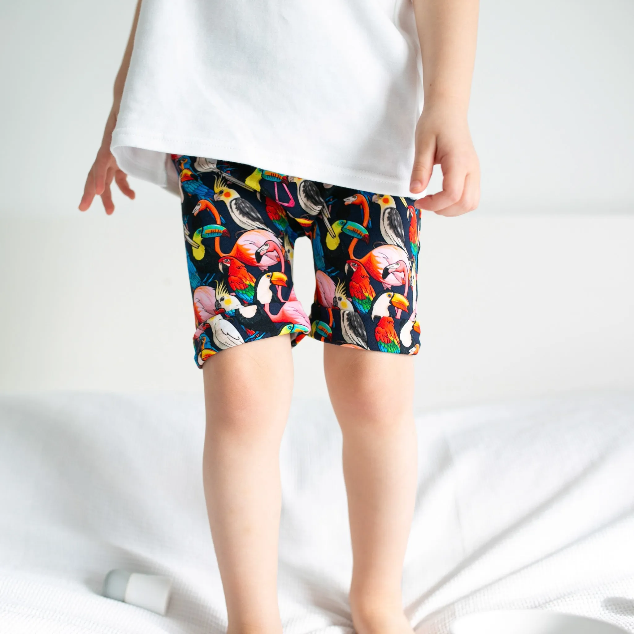 Tropical birds print Shorts