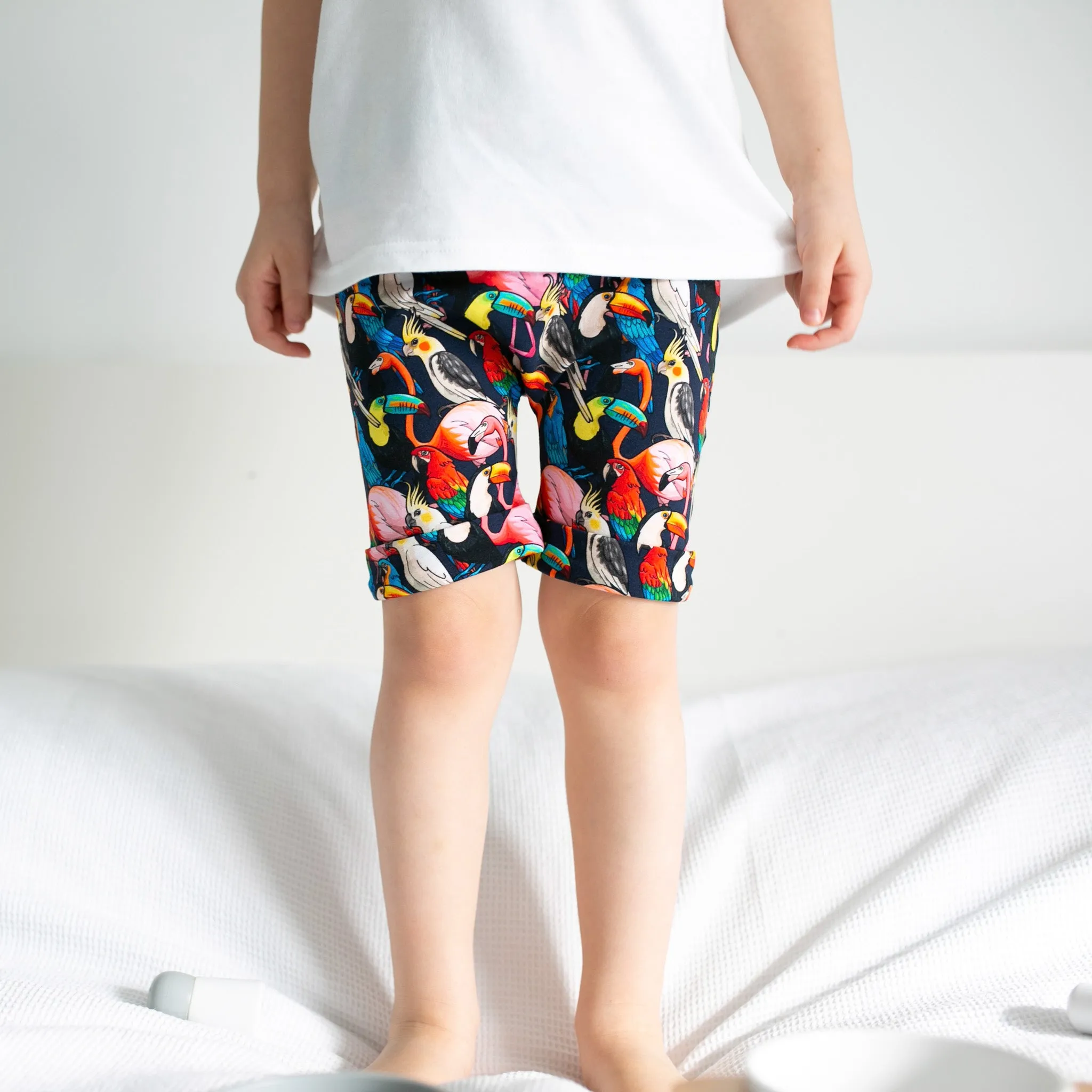 Tropical birds print Shorts