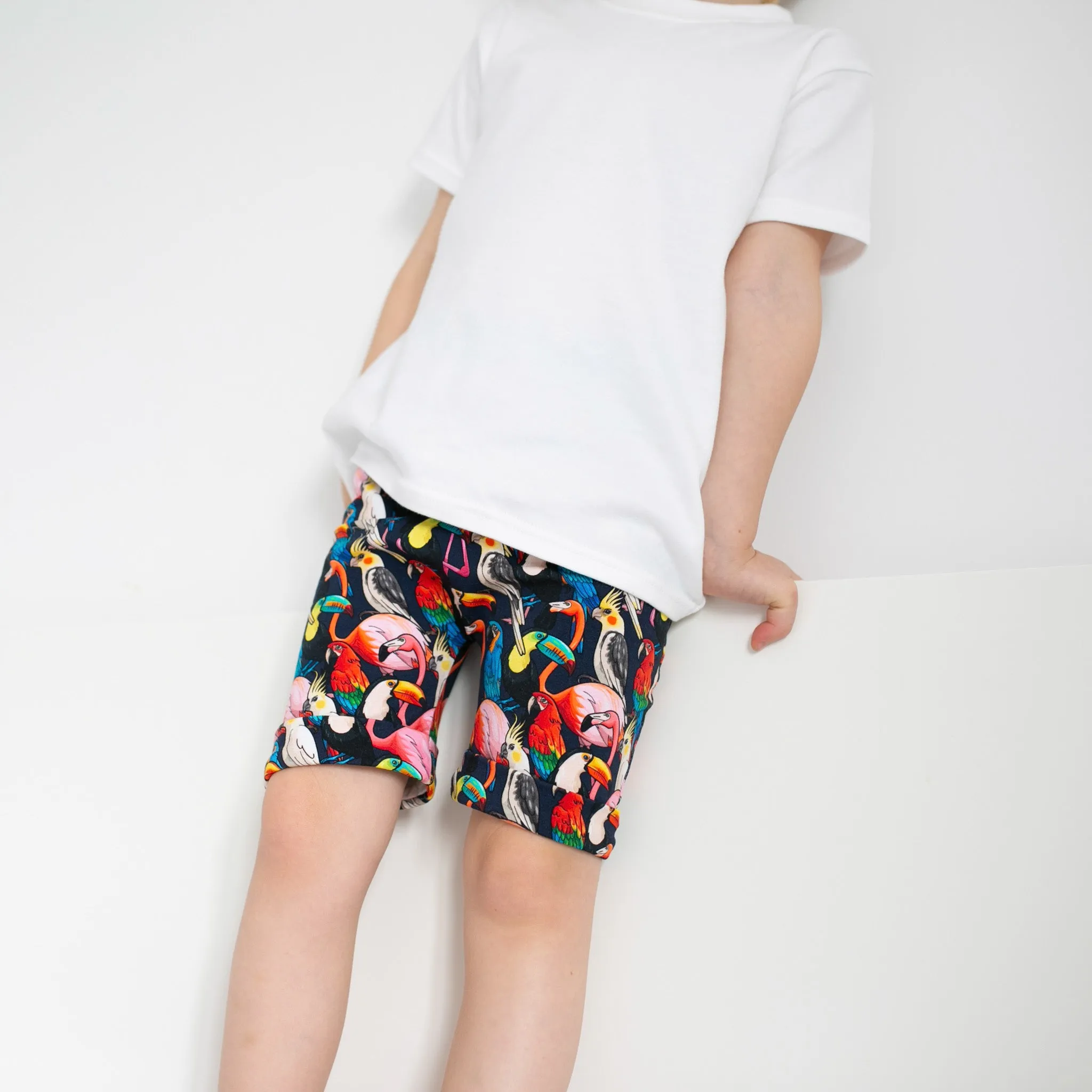 Tropical birds print Shorts